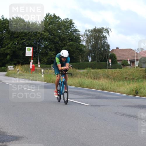 25.08.2024 - Elbe Triathlon Hamburg Fuchs,  Jonas http://msf.ph/oto/6836291 25.08.2024 08:44:25 Radfahren 45, 46 meine-sportfotos.de