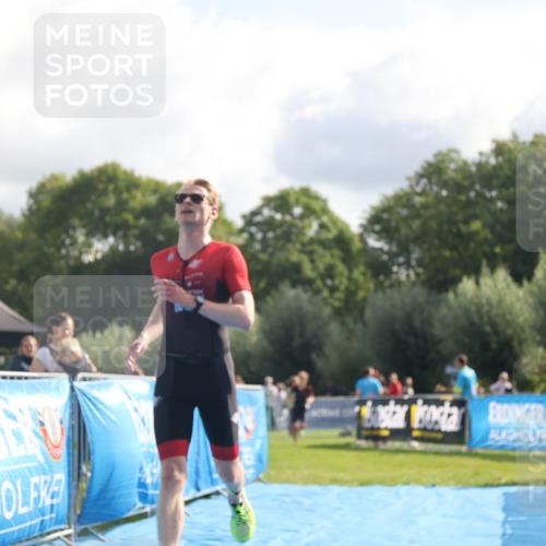 25.08.2024 - Elbe Triathlon Hamburg H.Heesch http://msf.ph/oto/6836306 25.08.2024 10:16:14 Ziel 38, 79 meine-sportfotos.de