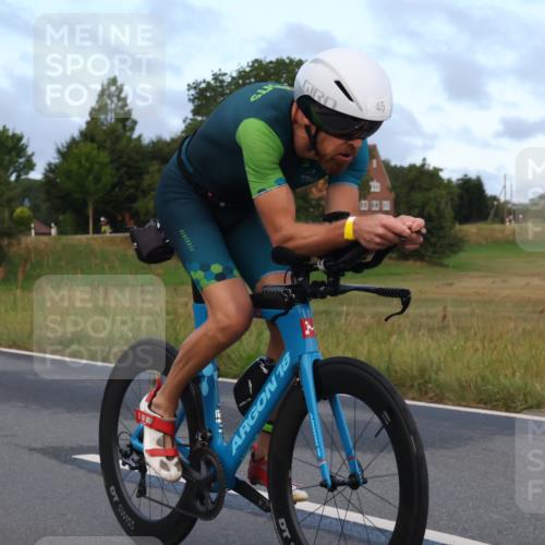 25.08.2024 - Elbe Triathlon Hamburg Fuchs,  Jonas http://msf.ph/oto/6836314 25.08.2024 08:44:25 Radfahren 45, 46 meine-sportfotos.de