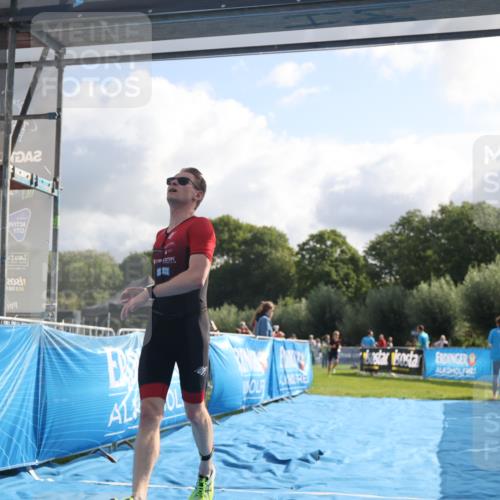 25.08.2024 - Elbe Triathlon Hamburg H.Heesch http://msf.ph/oto/6836354 25.08.2024 10:16:14 Ziel 38, 79 meine-sportfotos.de