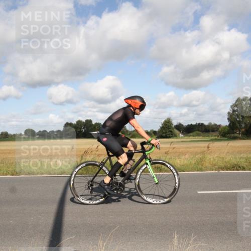 25.08.2024 - Elbe Triathlon Hamburg Fuchs,  Jonas http://msf.ph/oto/6836355 25.08.2024 10:30:03 Radfahren 681, 753, 754, 764 meine-sportfotos.de
