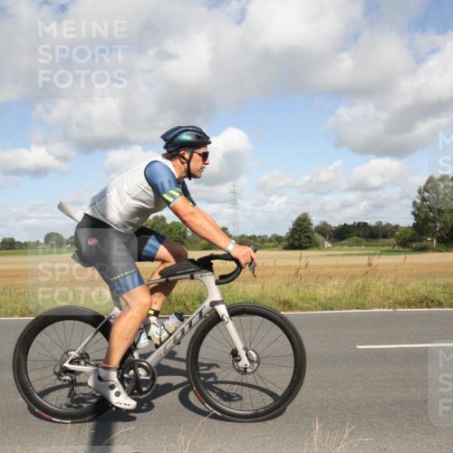 25.08.2024 - Elbe Triathlon Hamburg Fuchs,  Jonas http://msf.ph/oto/6836394 25.08.2024 10:30:38 Radfahren 698, 684, 373, 539, 723 meine-sportfotos.de