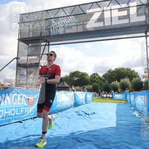 25.08.2024 - Elbe Triathlon Hamburg H.Heesch http://msf.ph/oto/6836409 25.08.2024 10:16:15 Ziel 38, 79 meine-sportfotos.de