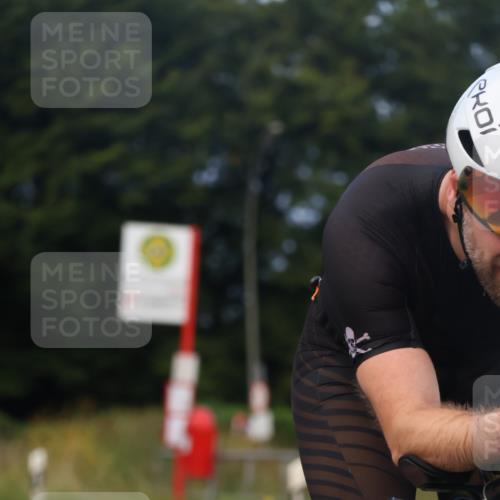 25.08.2024 - Elbe Triathlon Hamburg Fuchs,  Jonas http://msf.ph/oto/6836438 25.08.2024 08:44:40 Radfahren 55, 54, 87 meine-sportfotos.de