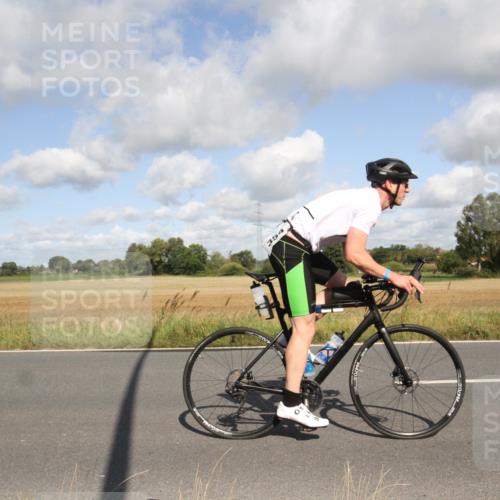 25.08.2024 - Elbe Triathlon Hamburg Fuchs,  Jonas http://msf.ph/oto/6836444 25.08.2024 10:31:19 Radfahren 354, 547, 752, 555 meine-sportfotos.de