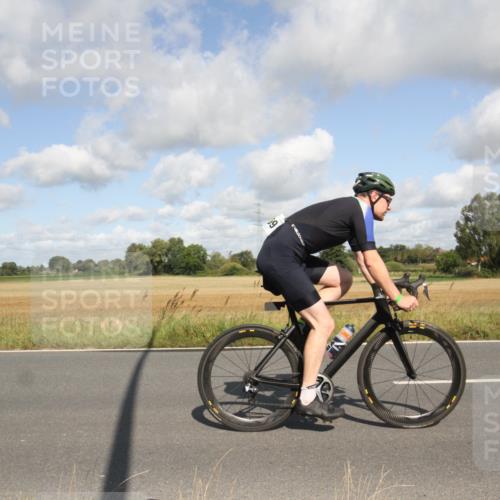 25.08.2024 - Elbe Triathlon Hamburg Fuchs,  Jonas http://msf.ph/oto/6836458 25.08.2024 10:31:26 Radfahren 547, 752, 555, 709 meine-sportfotos.de