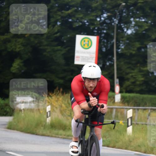 25.08.2024 - Elbe Triathlon Hamburg Fuchs,  Jonas http://msf.ph/oto/6836466 25.08.2024 08:44:47 Radfahren 87, 70, 43 meine-sportfotos.de