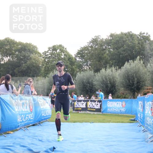 25.08.2024 - Elbe Triathlon Hamburg H.Heesch http://msf.ph/oto/6836472 25.08.2024 10:16:37 Ziel 40, 89 meine-sportfotos.de