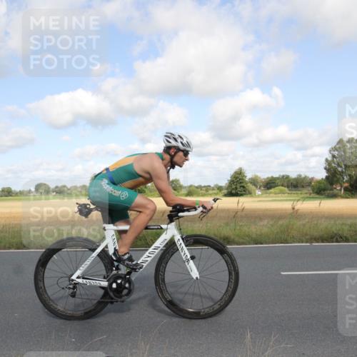 25.08.2024 - Elbe Triathlon Hamburg Fuchs,  Jonas http://msf.ph/oto/6836487 25.08.2024 10:32:09 Radfahren 761, 671, 586, 470 meine-sportfotos.de