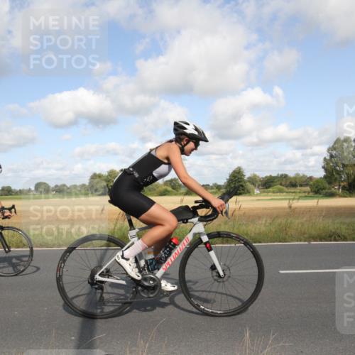 25.08.2024 - Elbe Triathlon Hamburg Fuchs,  Jonas http://msf.ph/oto/6836493 25.08.2024 10:32:12 Radfahren 761, 671, 586, 470, 743 meine-sportfotos.de