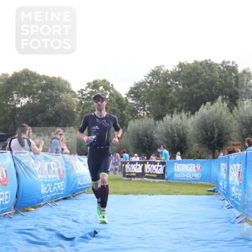 25.08.2024 - Elbe Triathlon Hamburg H.Heesch http://msf.ph/oto/6836496 25.08.2024 10:16:37 Ziel 40, 89 meine-sportfotos.de