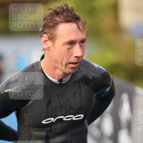 25.08.2024 - Elbe Triathlon Hamburg H.Heesch http://msf.ph/oto/6836508 25.08.2024 08:35:59 Schwimmen 45, 54, 72, 87, 88, 98 meine-sportfotos.de