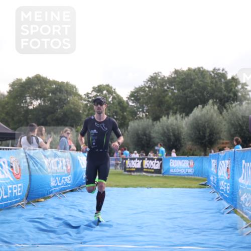 25.08.2024 - Elbe Triathlon Hamburg H.Heesch http://msf.ph/oto/6836511 25.08.2024 10:16:37 Ziel 40, 89 meine-sportfotos.de
