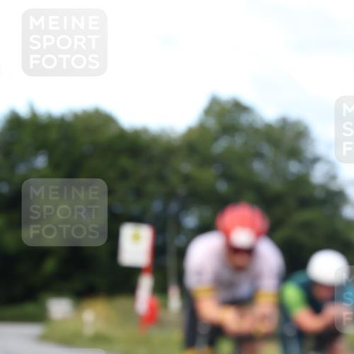 25.08.2024 - Elbe Triathlon Hamburg Fuchs,  Jonas http://msf.ph/oto/6836513 25.08.2024 08:44:49 Radfahren 87, 70, 43 meine-sportfotos.de