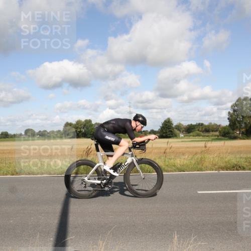25.08.2024 - Elbe Triathlon Hamburg Fuchs,  Jonas http://msf.ph/oto/6836514 25.08.2024 10:32:25 Radfahren 736, 602, 480, 713, 686 meine-sportfotos.de