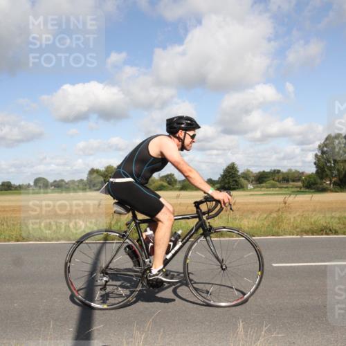 25.08.2024 - Elbe Triathlon Hamburg Fuchs,  Jonas http://msf.ph/oto/6836518 25.08.2024 10:32:28 Radfahren 736, 602, 480, 713, 686, 500, 763 meine-sportfotos.de