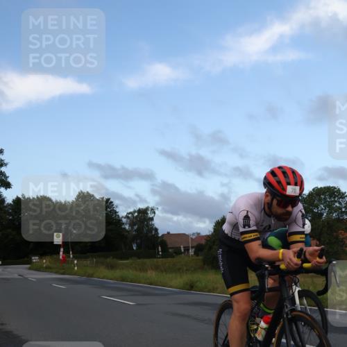25.08.2024 - Elbe Triathlon Hamburg Fuchs,  Jonas http://msf.ph/oto/6836531 25.08.2024 08:44:50 Radfahren 87, 70, 43 meine-sportfotos.de