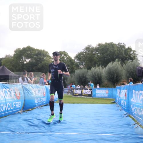 25.08.2024 - Elbe Triathlon Hamburg H.Heesch http://msf.ph/oto/6836533 25.08.2024 10:16:38 Ziel 40, 89 meine-sportfotos.de