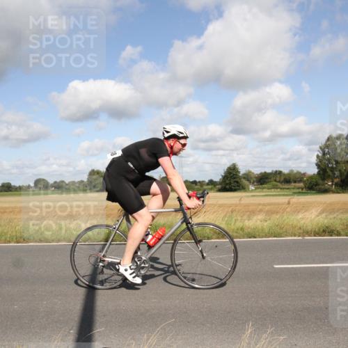25.08.2024 - Elbe Triathlon Hamburg Fuchs,  Jonas http://msf.ph/oto/6836543 25.08.2024 10:32:40 Radfahren 707, 518, 688, 677, 728, 748, 702 meine-sportfotos.de