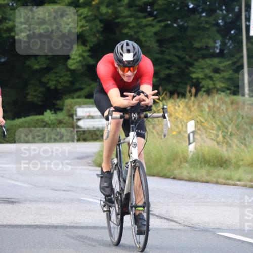 25.08.2024 - Elbe Triathlon Hamburg Fuchs,  Jonas http://msf.ph/oto/6836551 25.08.2024 08:45:21 Radfahren 90, 88 meine-sportfotos.de