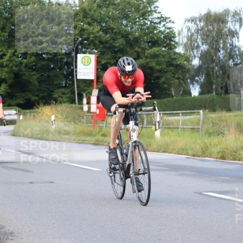 25.08.2024 - Elbe Triathlon Hamburg Fuchs,  Jonas http://msf.ph/oto/6836566 25.08.2024 08:45:22 Radfahren 90, 88 meine-sportfotos.de