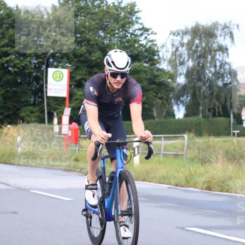 25.08.2024 - Elbe Triathlon Hamburg Fuchs,  Jonas http://msf.ph/oto/6836574 25.08.2024 08:45:23 Radfahren 90, 88 meine-sportfotos.de