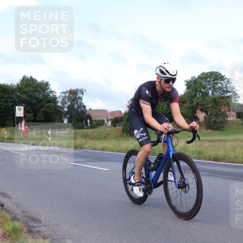 25.08.2024 - Elbe Triathlon Hamburg Fuchs,  Jonas http://msf.ph/oto/6836585 25.08.2024 08:45:23 Radfahren 90, 88 meine-sportfotos.de