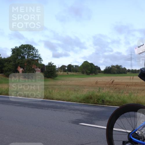 25.08.2024 - Elbe Triathlon Hamburg Fuchs,  Jonas http://msf.ph/oto/6836595 25.08.2024 08:45:24 Radfahren 90, 88, 98 meine-sportfotos.de