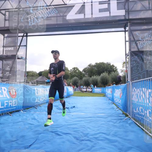 25.08.2024 - Elbe Triathlon Hamburg H.Heesch http://msf.ph/oto/6836622 25.08.2024 10:16:38 Ziel 40, 89 meine-sportfotos.de