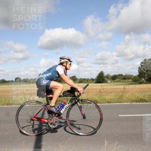 25.08.2024 - Elbe Triathlon Hamburg Fuchs,  Jonas http://msf.ph/oto/6836623 25.08.2024 10:33:30 Radfahren 670, 708, 703, 552, 594 meine-sportfotos.de