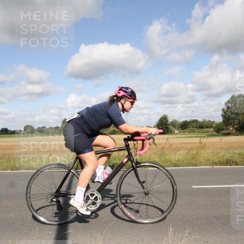 25.08.2024 - Elbe Triathlon Hamburg Fuchs,  Jonas http://msf.ph/oto/6836641 25.08.2024 10:33:40 Radfahren 594, 717, 563, 505, 679 meine-sportfotos.de