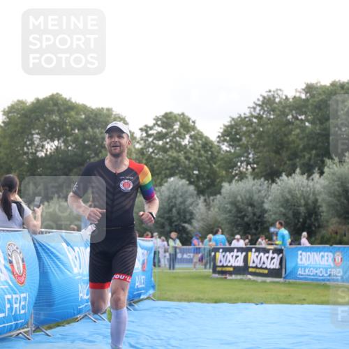 25.08.2024 - Elbe Triathlon Hamburg H.Heesch http://msf.ph/oto/6836642 25.08.2024 10:16:43 Ziel 40, 89 meine-sportfotos.de