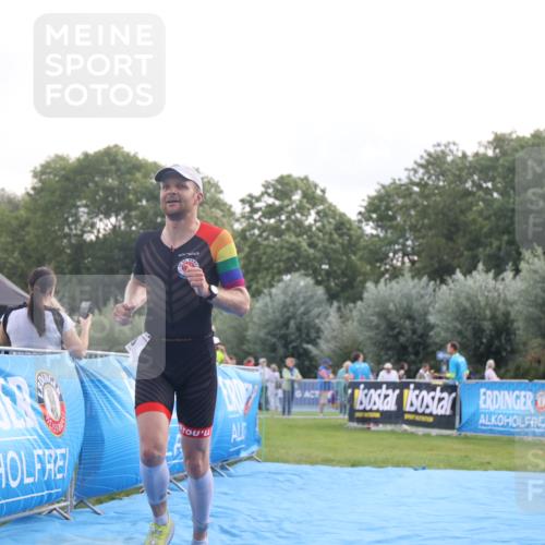 25.08.2024 - Elbe Triathlon Hamburg H.Heesch http://msf.ph/oto/6836656 25.08.2024 10:16:43 Ziel 40, 89 meine-sportfotos.de