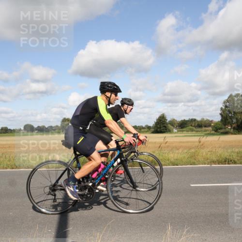 25.08.2024 - Elbe Triathlon Hamburg Fuchs,  Jonas http://msf.ph/oto/6836658 25.08.2024 10:33:51 Radfahren 618, 609, 733 meine-sportfotos.de