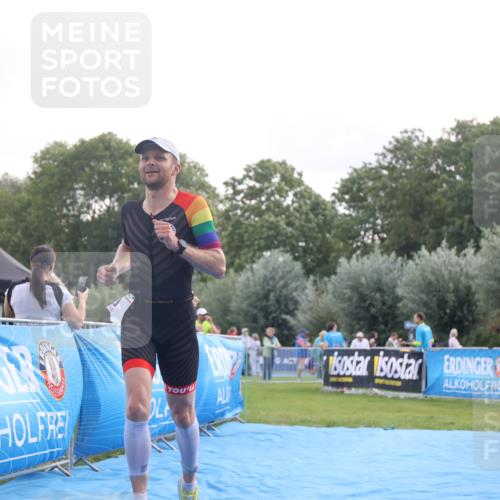 25.08.2024 - Elbe Triathlon Hamburg H.Heesch http://msf.ph/oto/6836660 25.08.2024 10:16:43 Ziel 40, 89 meine-sportfotos.de