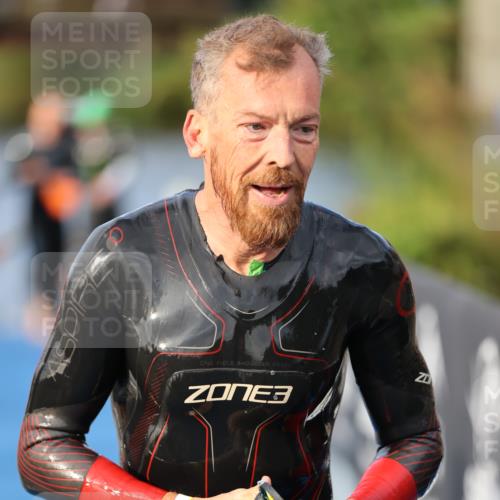 25.08.2024 - Elbe Triathlon Hamburg H.Heesch http://msf.ph/oto/6836663 25.08.2024 08:36:11 Schwimmen 43, 45, 46, 54, 72, 88, 98 meine-sportfotos.de
