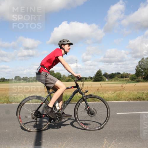 25.08.2024 - Elbe Triathlon Hamburg Fuchs,  Jonas http://msf.ph/oto/6836666 25.08.2024 10:34:08 Radfahren 507, 565, 695, 731, 550, 627 meine-sportfotos.de