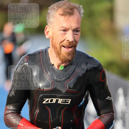 25.08.2024 - Elbe Triathlon Hamburg H.Heesch http://msf.ph/oto/6836667 25.08.2024 08:36:11 Schwimmen 43, 45, 46, 54, 72, 88, 98 meine-sportfotos.de