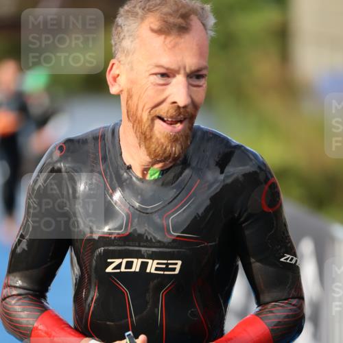 25.08.2024 - Elbe Triathlon Hamburg H.Heesch http://msf.ph/oto/6836670 25.08.2024 08:36:11 Schwimmen 43, 45, 46, 54, 72, 88, 98 meine-sportfotos.de