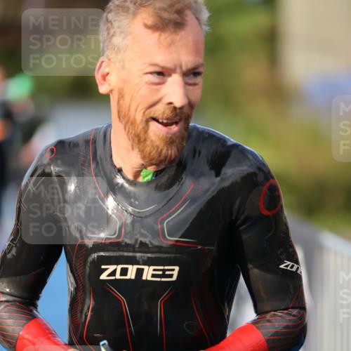 25.08.2024 - Elbe Triathlon Hamburg H.Heesch http://msf.ph/oto/6836677 25.08.2024 08:36:11 Schwimmen 43, 45, 46, 54, 72, 88, 98 meine-sportfotos.de