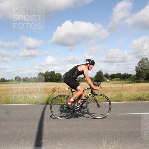 25.08.2024 - Elbe Triathlon Hamburg Fuchs,  Jonas http://msf.ph/oto/6836685 25.08.2024 10:34:14 Radfahren 565, 695, 731, 550, 627, 610, 504 meine-sportfotos.de