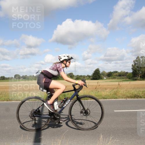 25.08.2024 - Elbe Triathlon Hamburg Fuchs,  Jonas http://msf.ph/oto/6836691 25.08.2024 10:34:19 Radfahren 627, 610, 504, 640, 638 meine-sportfotos.de