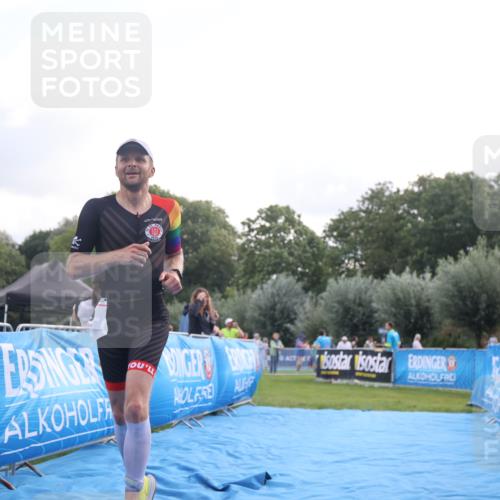 25.08.2024 - Elbe Triathlon Hamburg H.Heesch http://msf.ph/oto/6836700 25.08.2024 10:16:44 Ziel 40, 89 meine-sportfotos.de