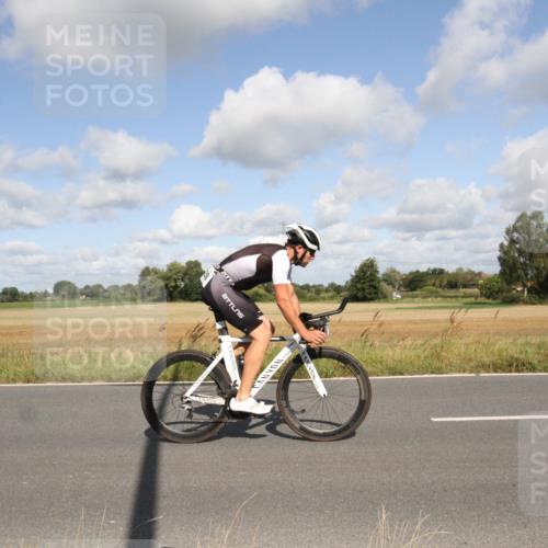 25.08.2024 - Elbe Triathlon Hamburg Fuchs,  Jonas http://msf.ph/oto/6836701 25.08.2024 10:34:24 Radfahren 610, 504, 640, 638, 755, 705 meine-sportfotos.de