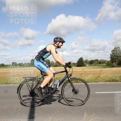 25.08.2024 - Elbe Triathlon Hamburg Fuchs,  Jonas http://msf.ph/oto/6836711 25.08.2024 10:34:30 Radfahren 638, 755, 705, 473, 718 meine-sportfotos.de