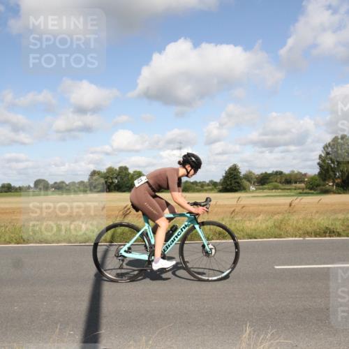 25.08.2024 - Elbe Triathlon Hamburg Fuchs,  Jonas http://msf.ph/oto/6836716 25.08.2024 10:34:33 Radfahren 755, 705, 473, 718 meine-sportfotos.de