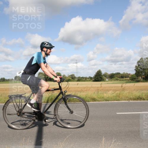 25.08.2024 - Elbe Triathlon Hamburg Fuchs,  Jonas http://msf.ph/oto/6836719 25.08.2024 10:34:34 Radfahren 755, 705, 473, 718, 581 meine-sportfotos.de