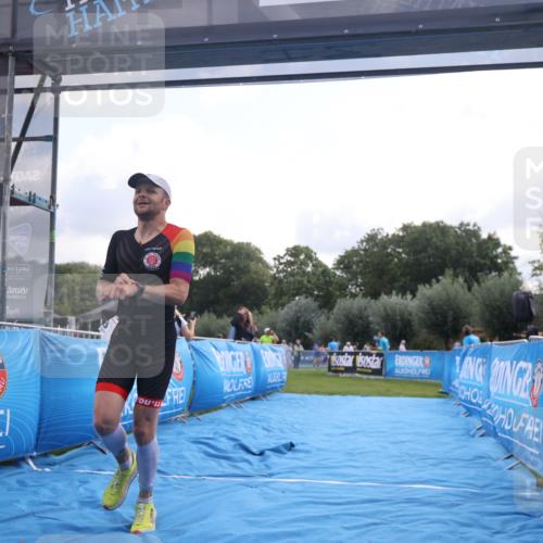 25.08.2024 - Elbe Triathlon Hamburg H.Heesch http://msf.ph/oto/6836729 25.08.2024 10:16:44 Ziel 40, 89 meine-sportfotos.de