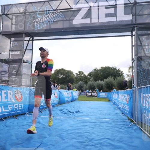 25.08.2024 - Elbe Triathlon Hamburg H.Heesch http://msf.ph/oto/6836742 25.08.2024 10:16:44 Ziel 40, 89 meine-sportfotos.de