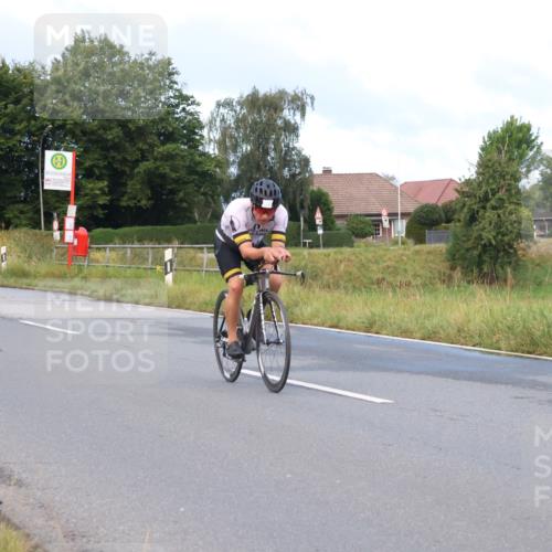 25.08.2024 - Elbe Triathlon Hamburg Fuchs,  Jonas http://msf.ph/oto/6836768 25.08.2024 08:46:28 Radfahren 59, 72, 63 meine-sportfotos.de